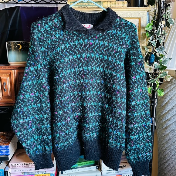 80s Vintage Teal Collared Sweater - Picture 2 of 4